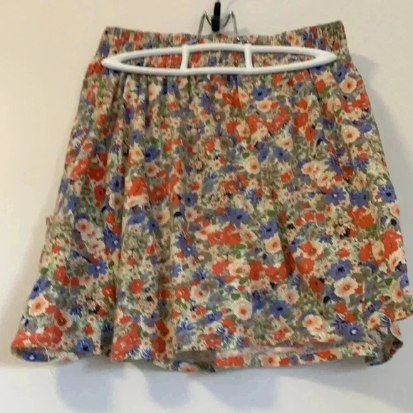 Zara Trafaluc  floral skirt , soft cotton. Size small EUC - Picture 4 of 7